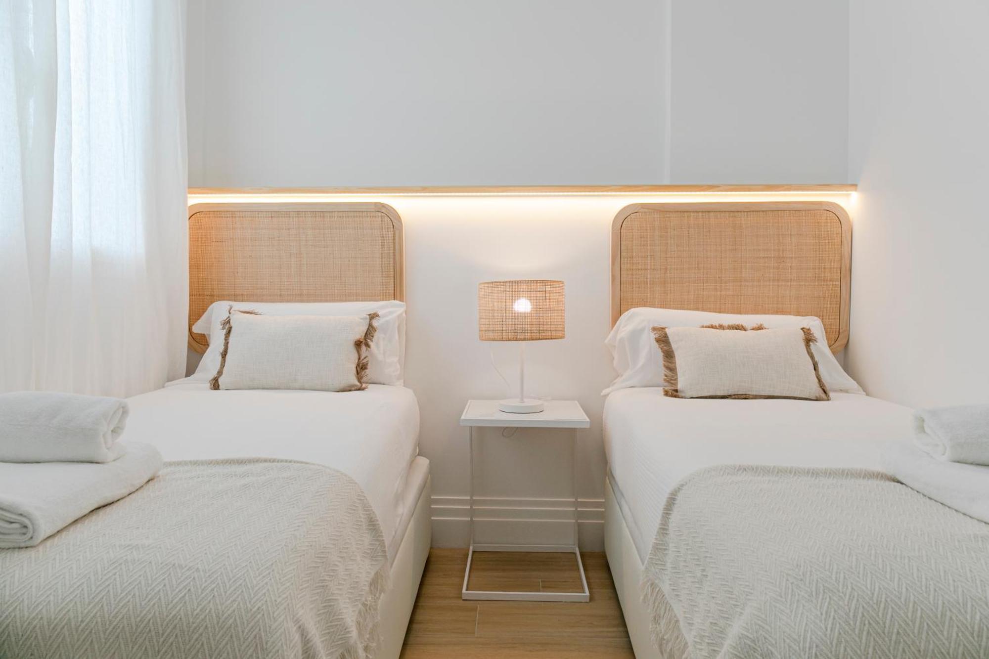 Isg Apartments Faustino 45 เซบีญา ภายนอก รูปภาพ